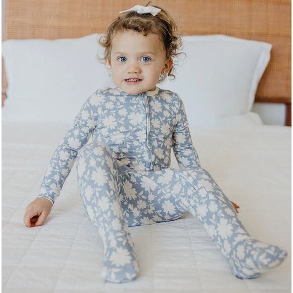 Copper Pearl Lacie Zip-Up Footie Pajama - Size 3-6 Months - Picture 2 of 4